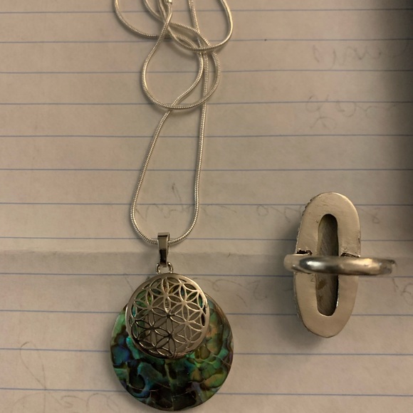 Abalone 925 Silver necklace and ring set. 18” necklace and size 9 ring. - Picture 3 of 5